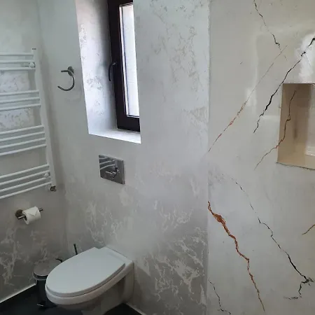 Hanul Doftana 3* Trăisteni