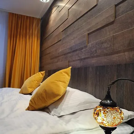 Hanul Doftana 3* Trăisteni